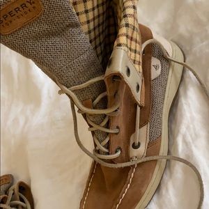 Sperry lace up boots size 7 gently worn